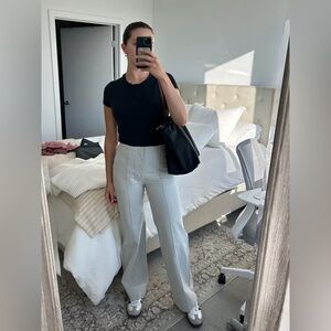 NWT Vuori Womens Meta Wideleg VersaLife™ Short Pant in Vapor